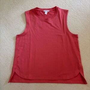 NWT Athleta Effortless Tank top. Size Large